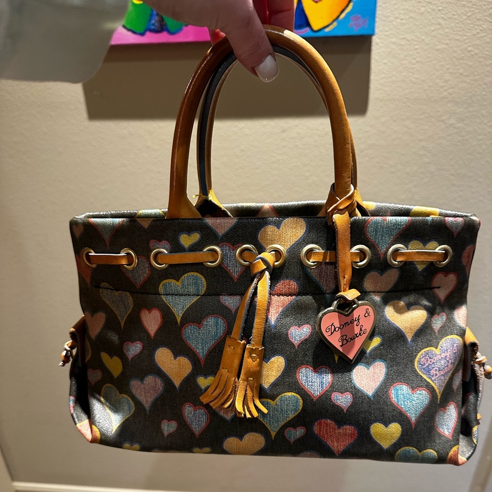 dooney & bourke vintage heart handbag